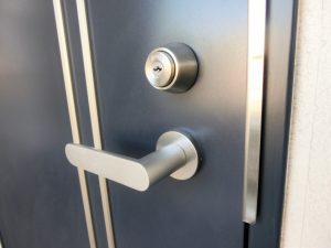 マンションドア