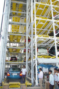 マンション購入前に知っておきたい機械式駐車場の仕組みと修繕費・耐用年数